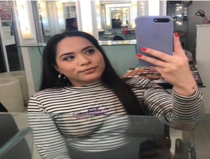 Foto de Marilyn en la escuela de maquillaje Arias Bazan