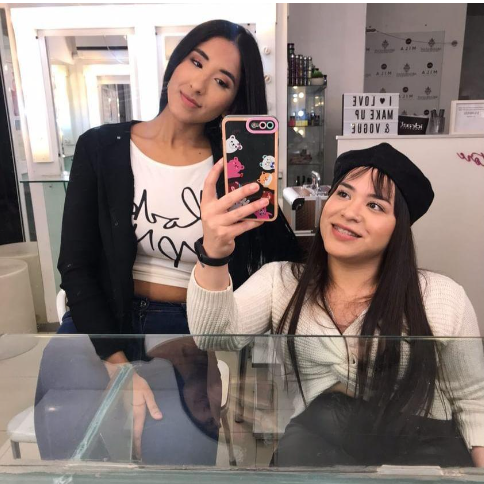 Paula y Marilyn Castillo, día de la entrevista en la escuela de maquillaje Arias Bazan